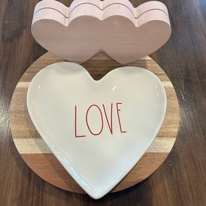 RAE DUNN LOVE PLATE